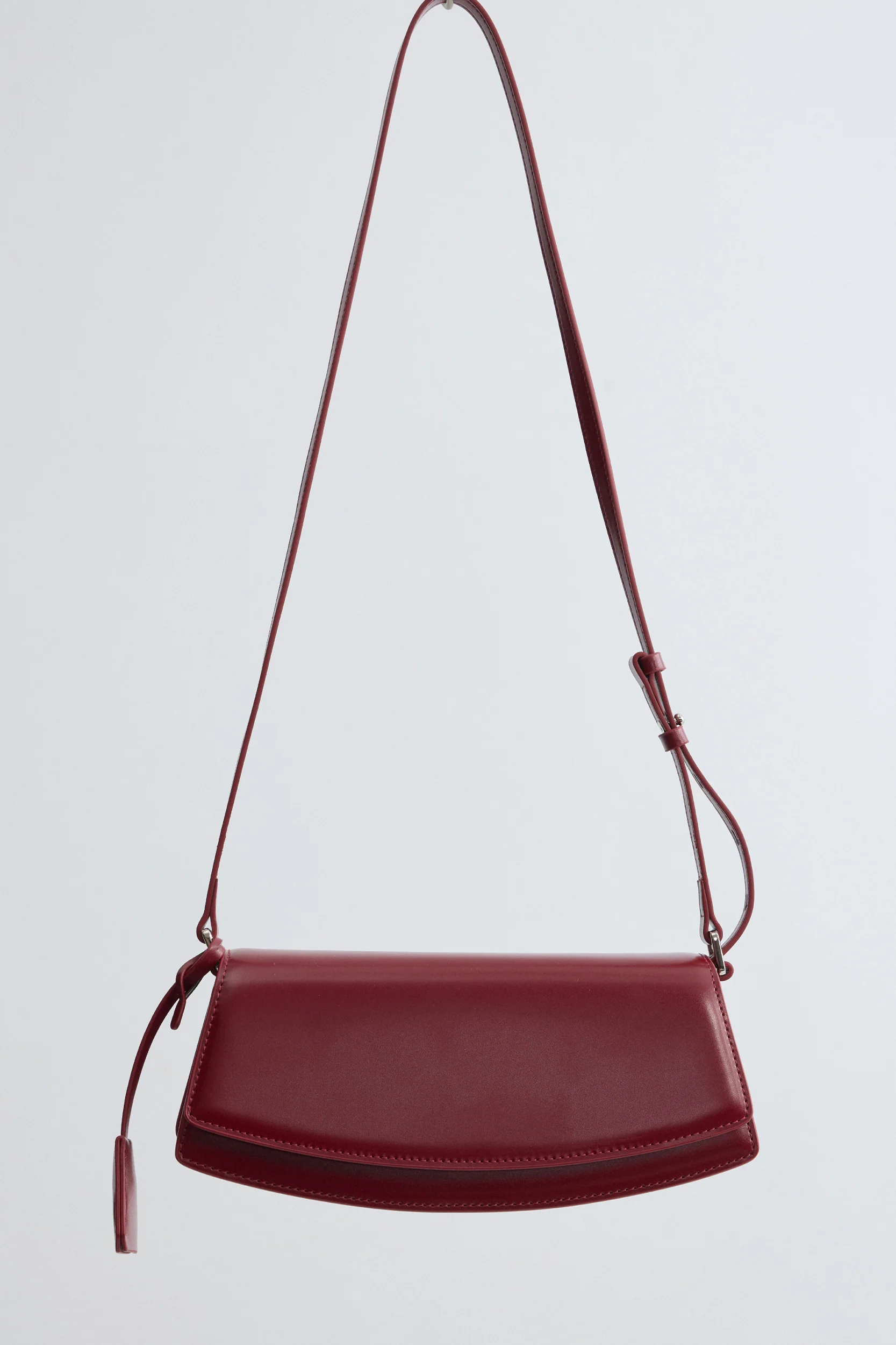 90s Utility Shoulder Bag Raisin