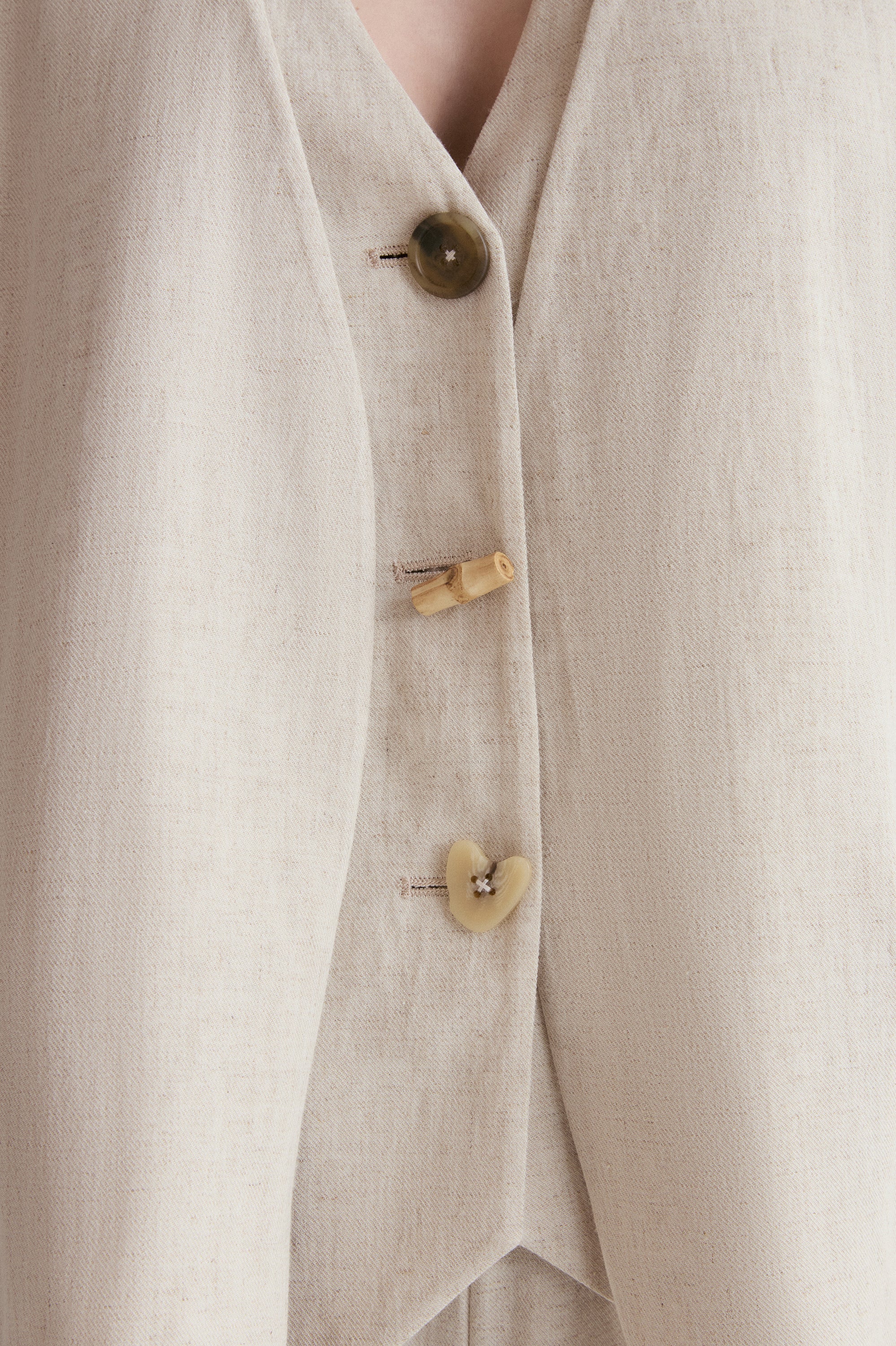 Annie Two-Piece Linen Blazer - Image 6