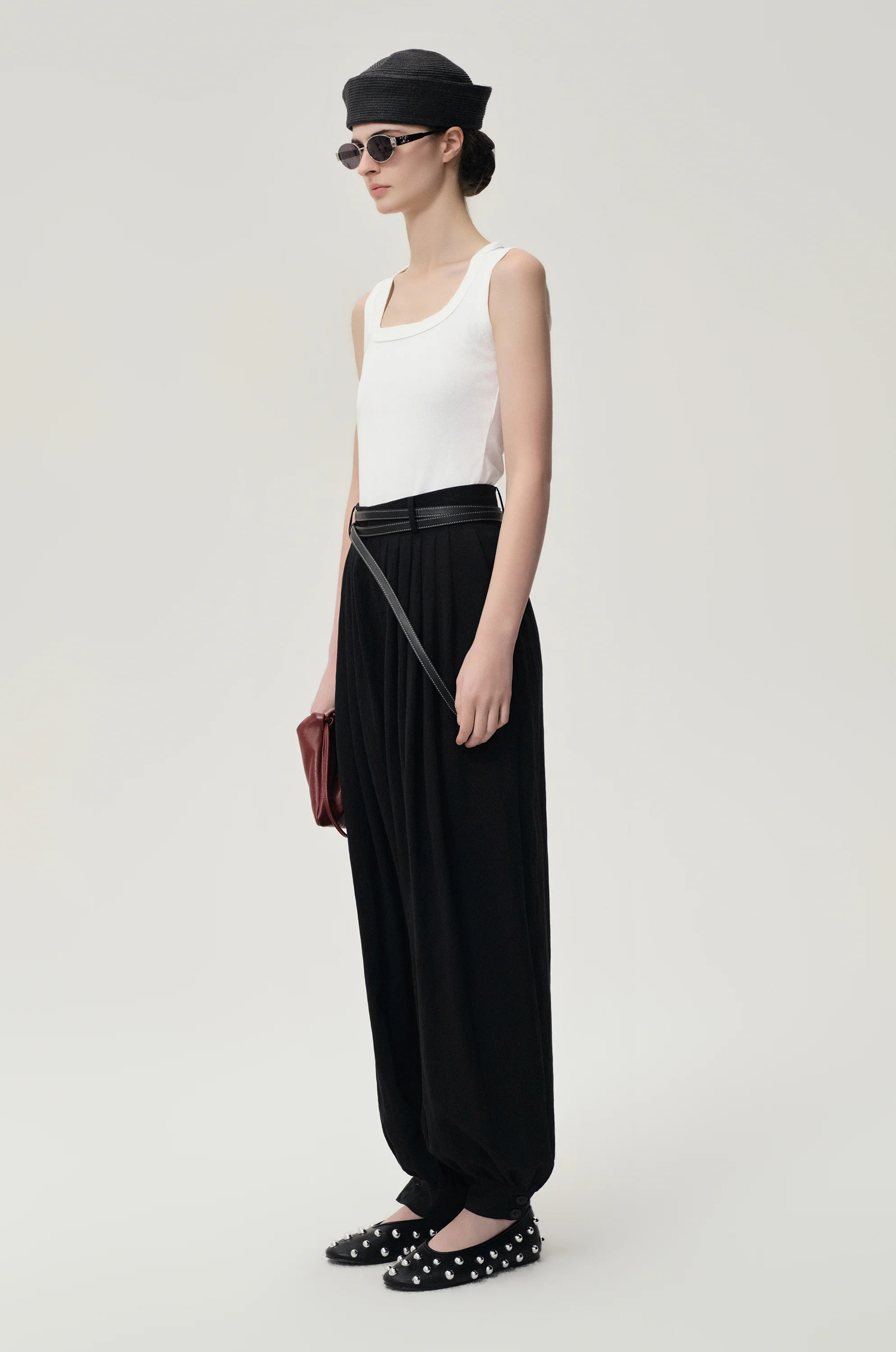 Balloon Pleat Trousers Black - Image 4