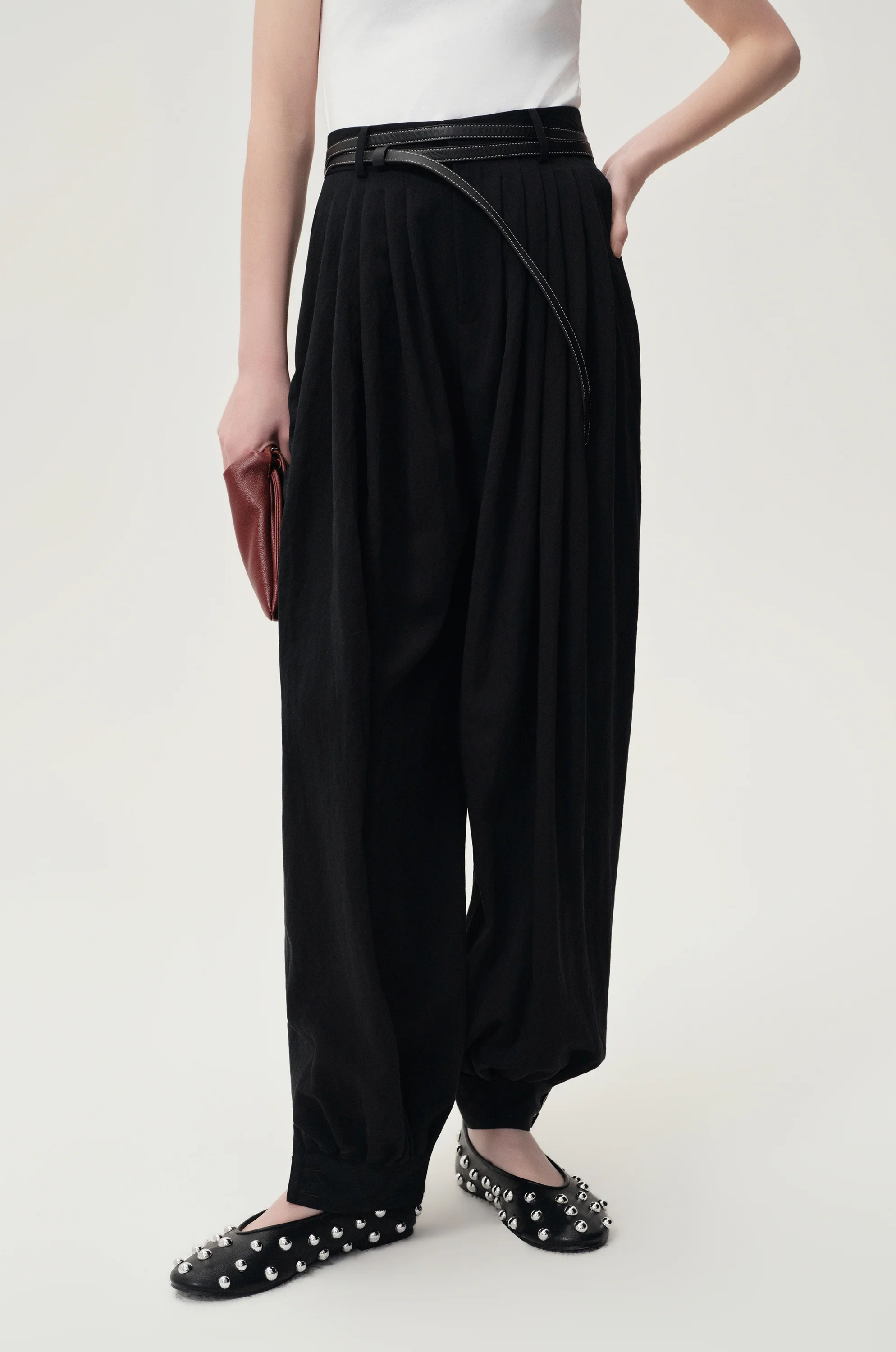 Balloon Pleat Trousers Black - Image 6