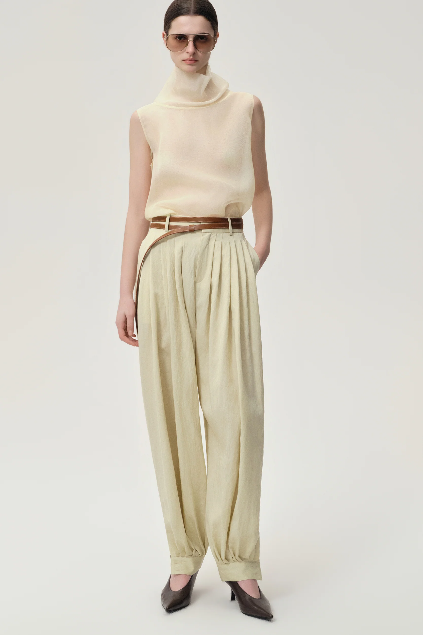 Balloon Pleat Trousers Butter - Image 2