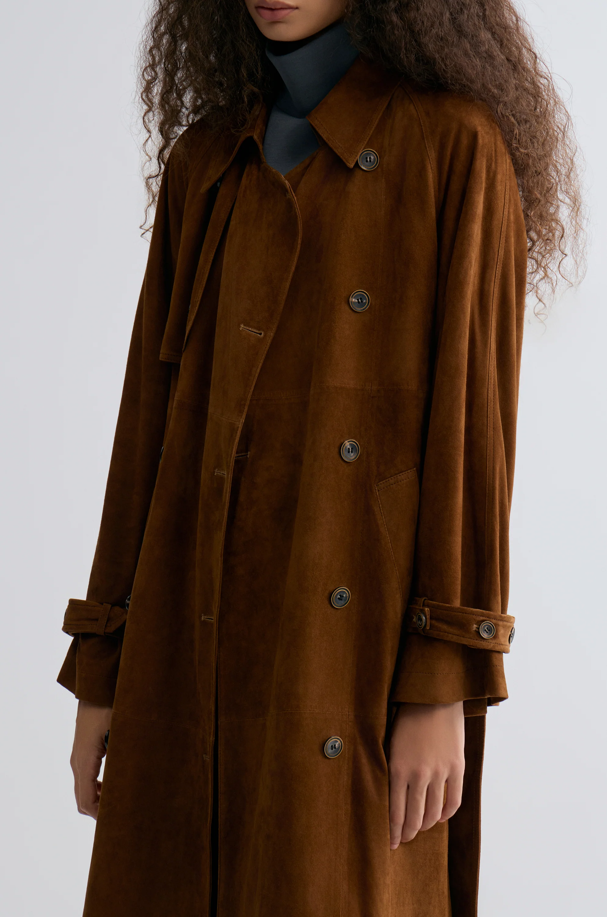 Bonnie Trenchcoat in Suede - Image 7