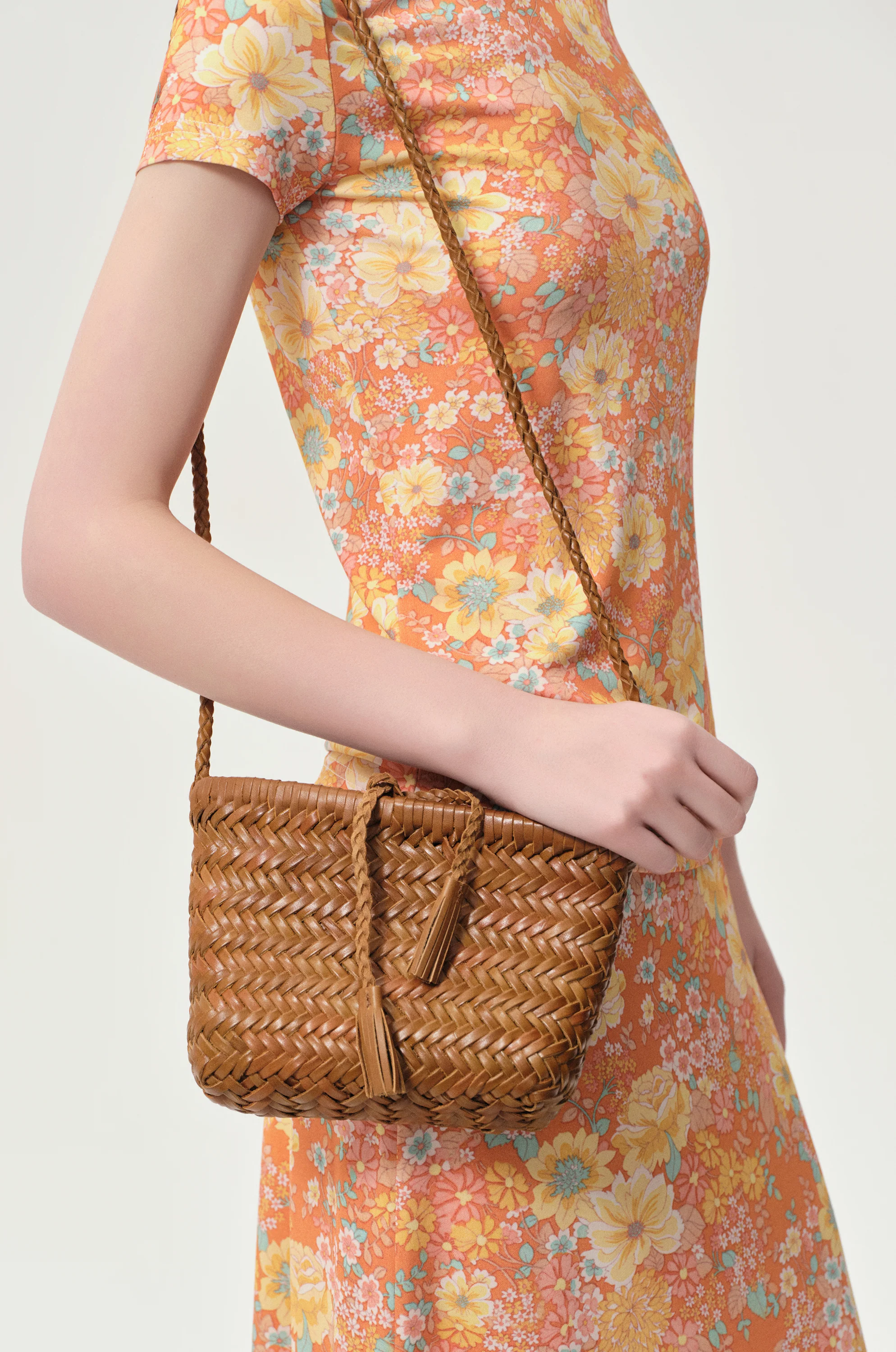 Brise Woven Small Cabas Camel - Image 7