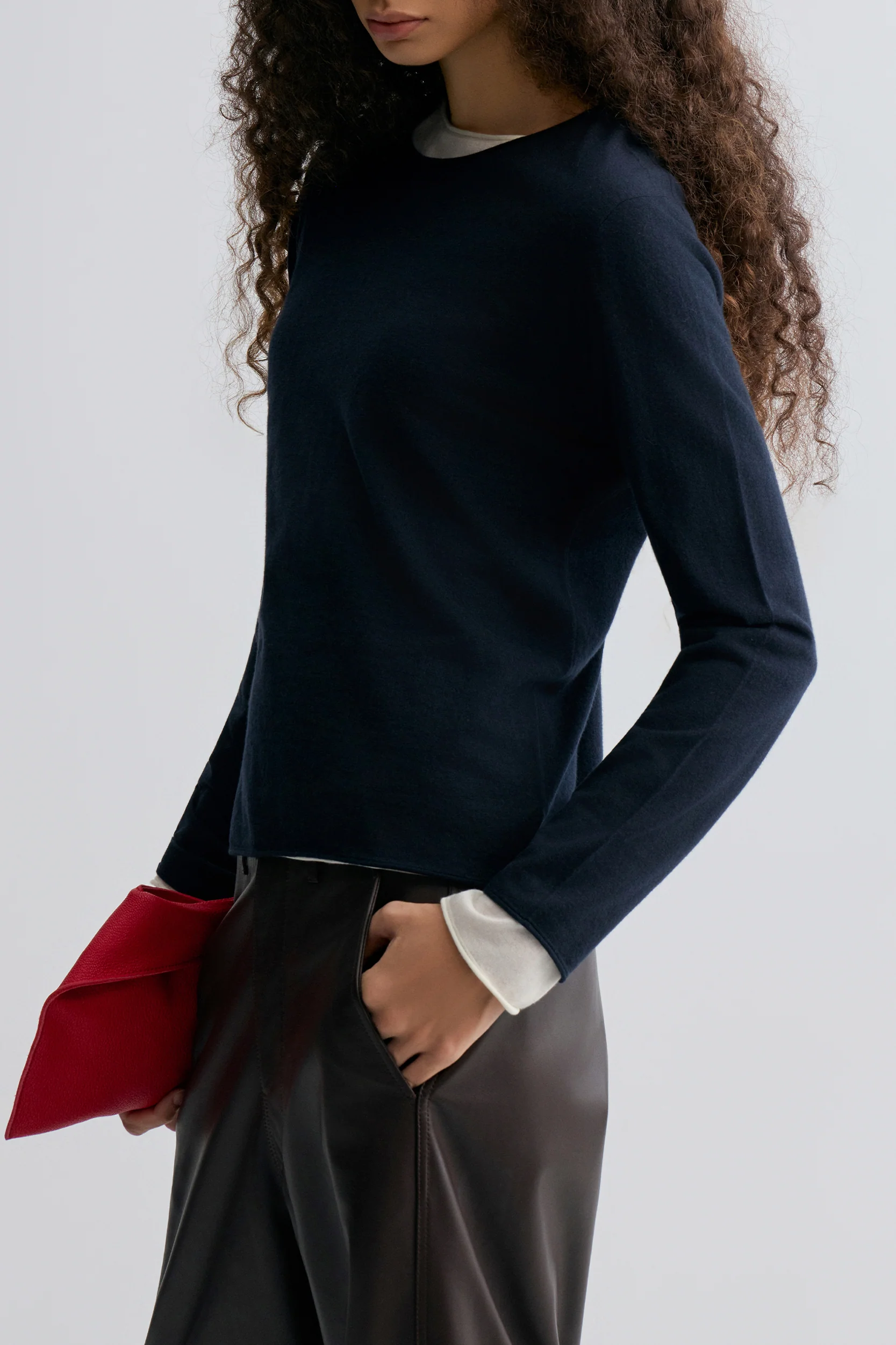 Cloudlike Knit Soft Crewneck Ink Blue - Image 2