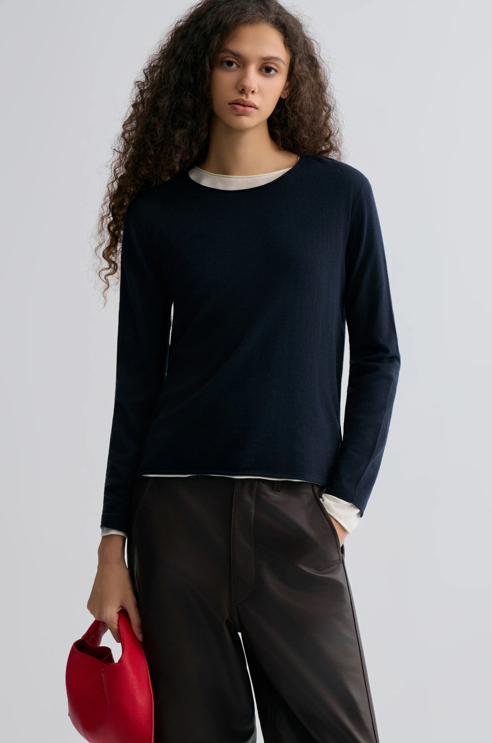 Cloudlike Knit Soft Crewneck Ink Blue - Image 3