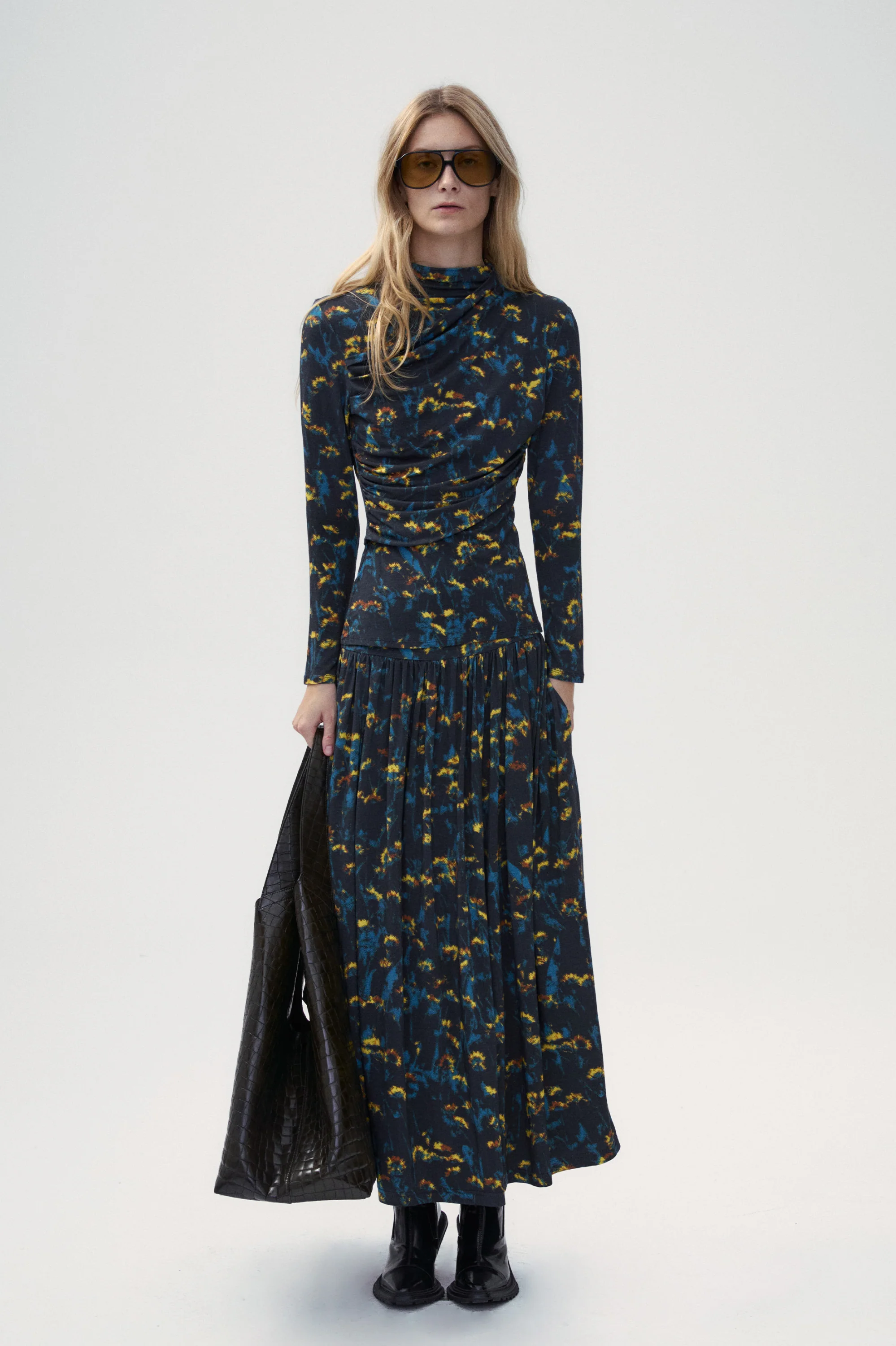 Doris Ditsy Floral Knit Skirt - Image 5