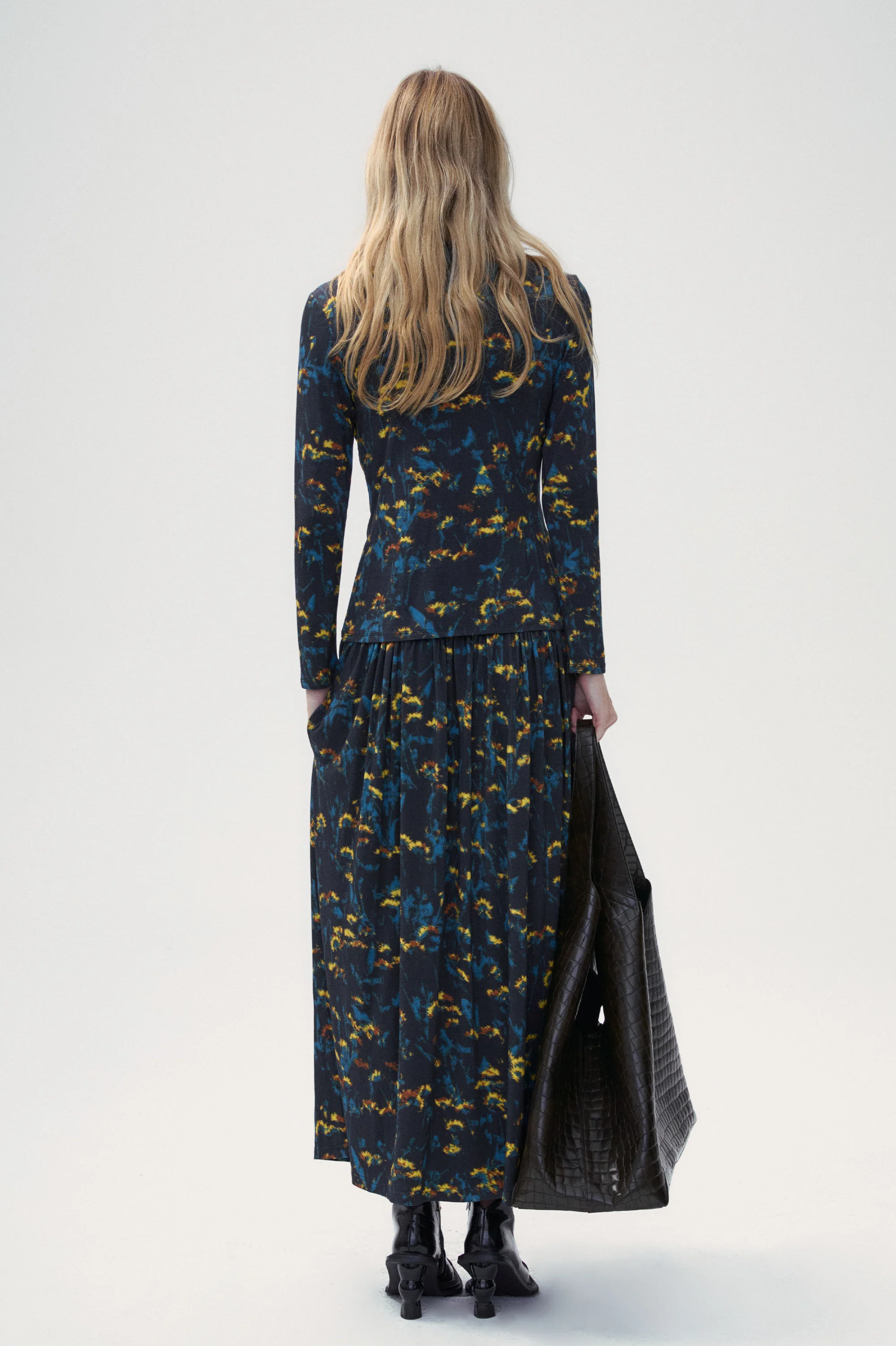 Doris Ditsy Floral Knit Skirt - Image 6