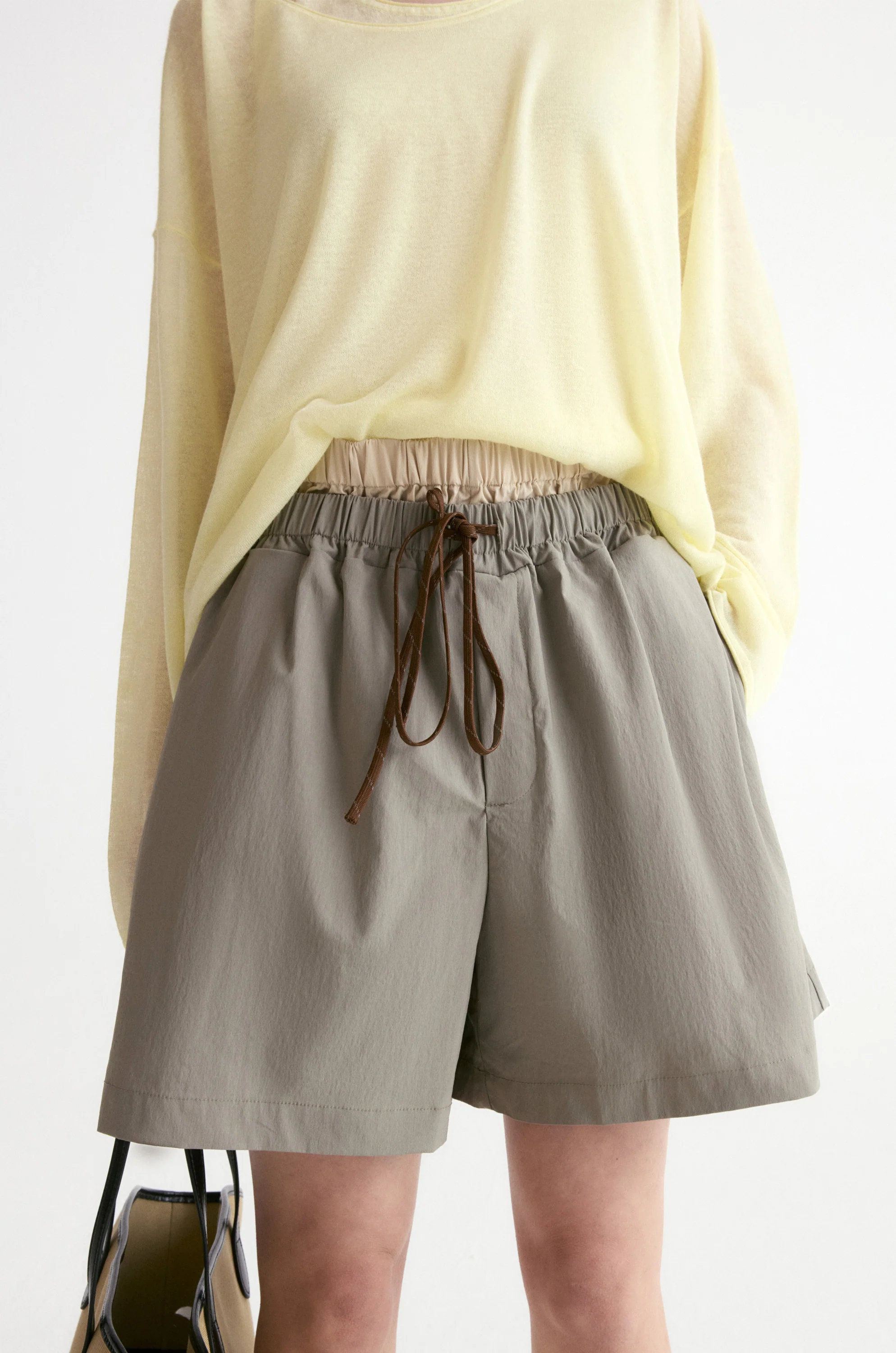 Double Waist Short-Sage - Image 3