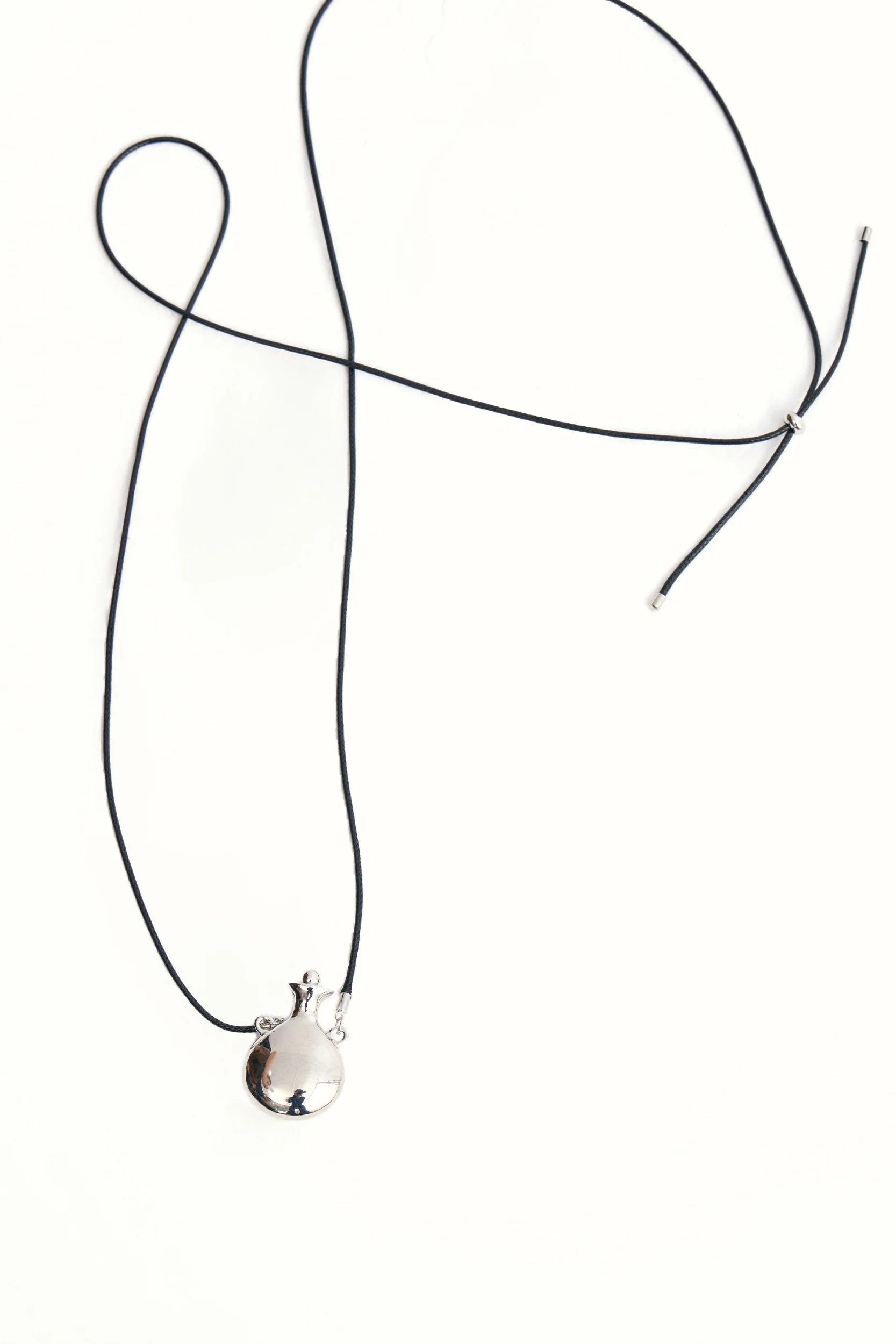 Flask-shaped Pendant Necklace Silver - Image 3