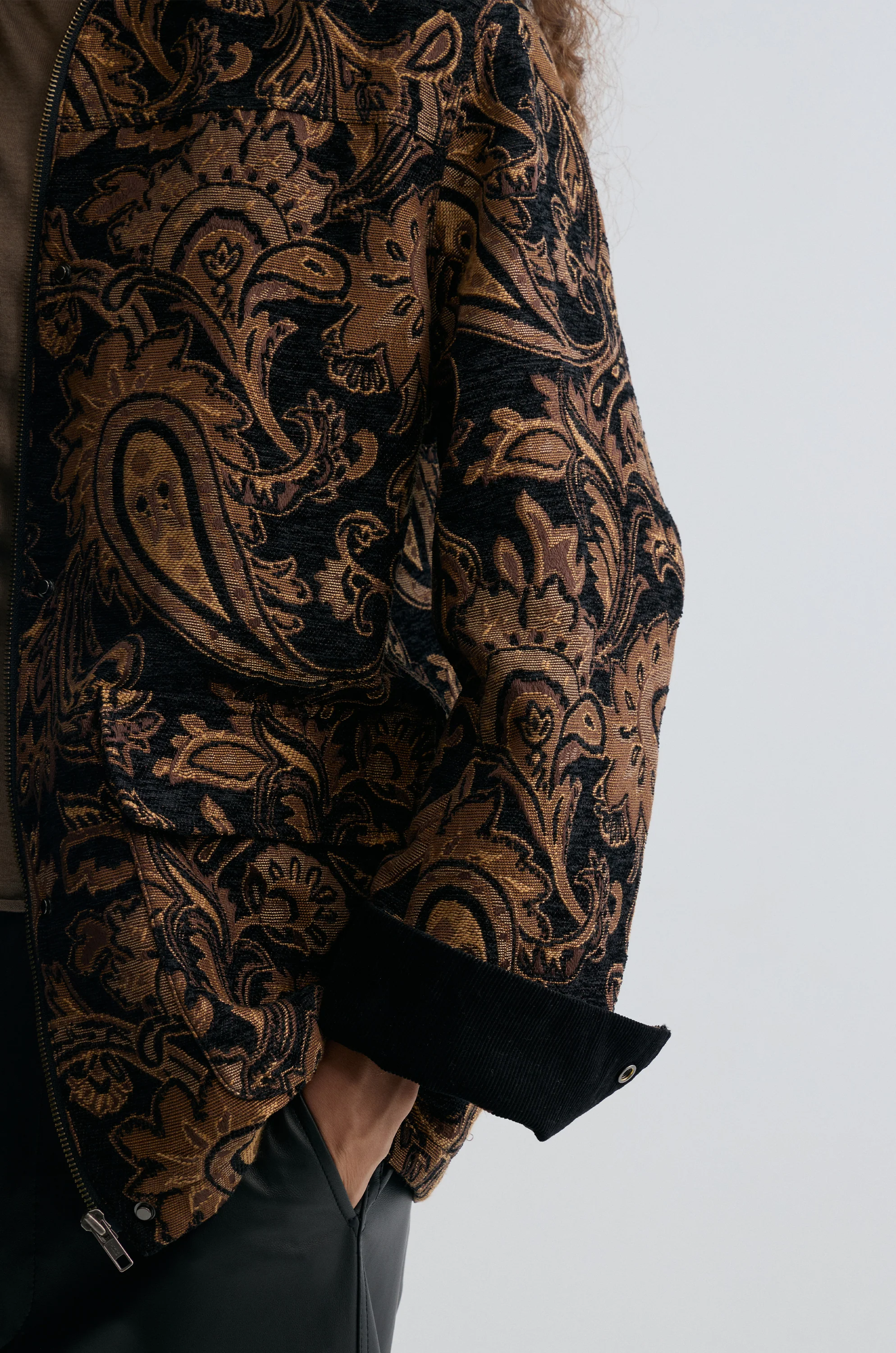 Paisley-print Jacquard Jacket - Image 9
