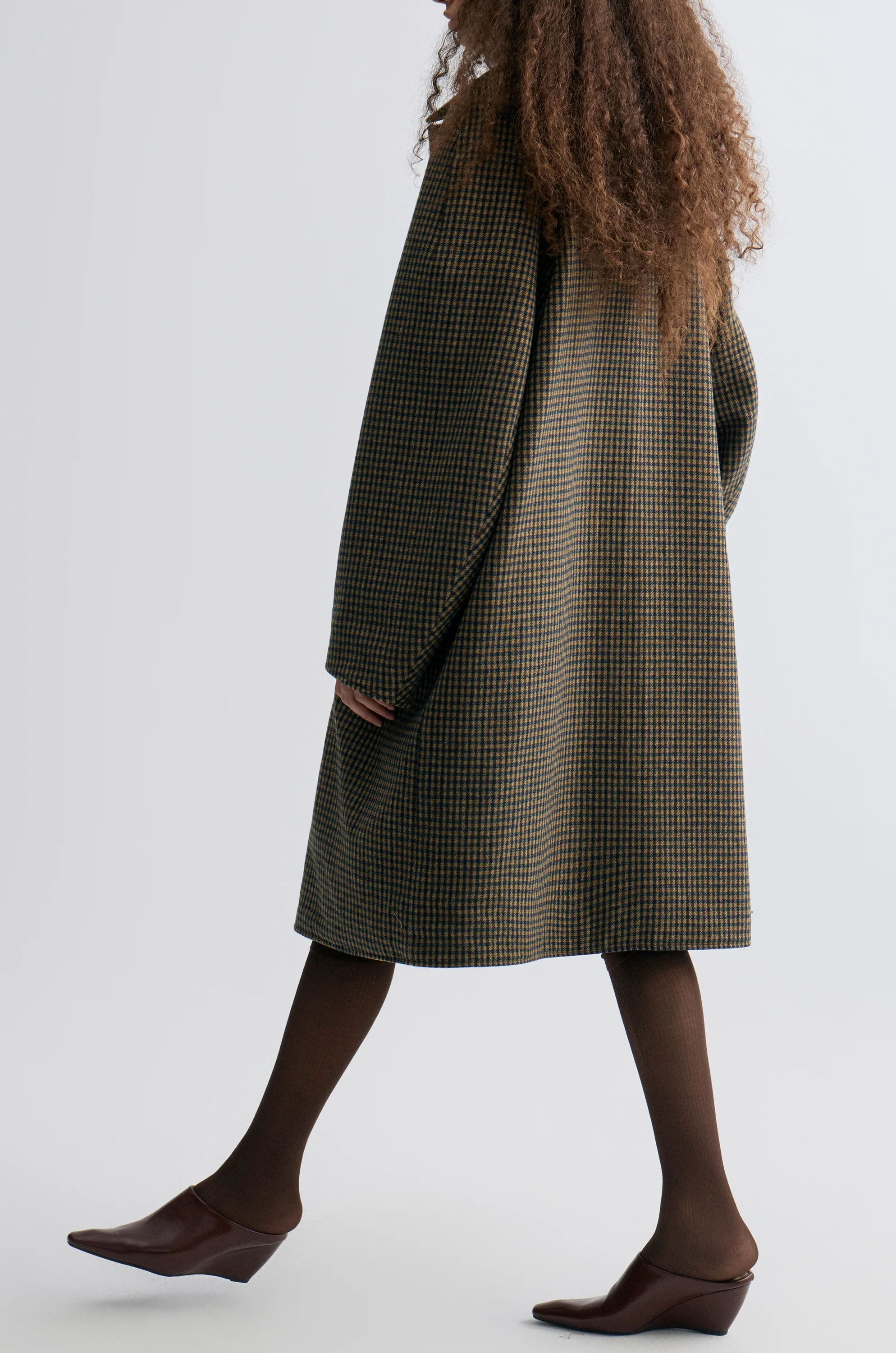 Reversible Twill and Check Trench Coat Almandine - Image 10
