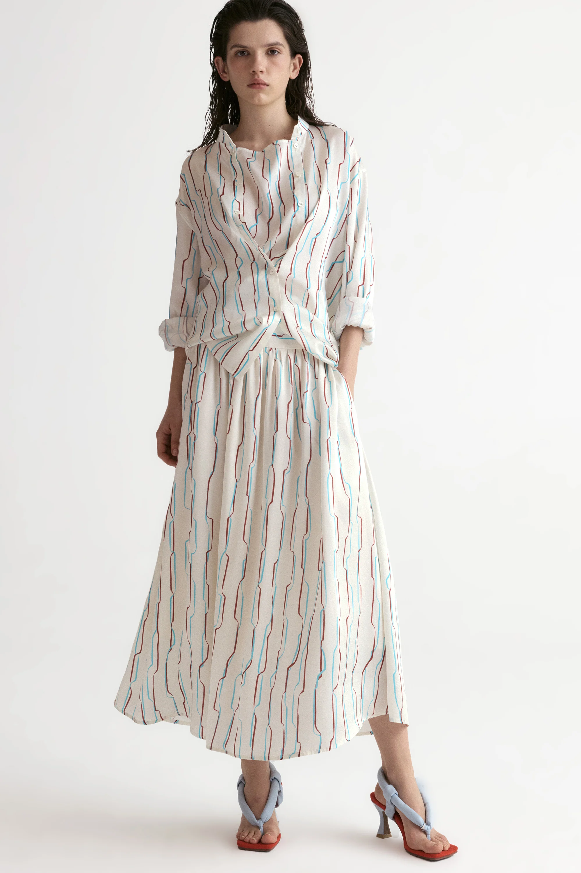 Santorini Twisted Shirt in Viscose Silk - Image 2