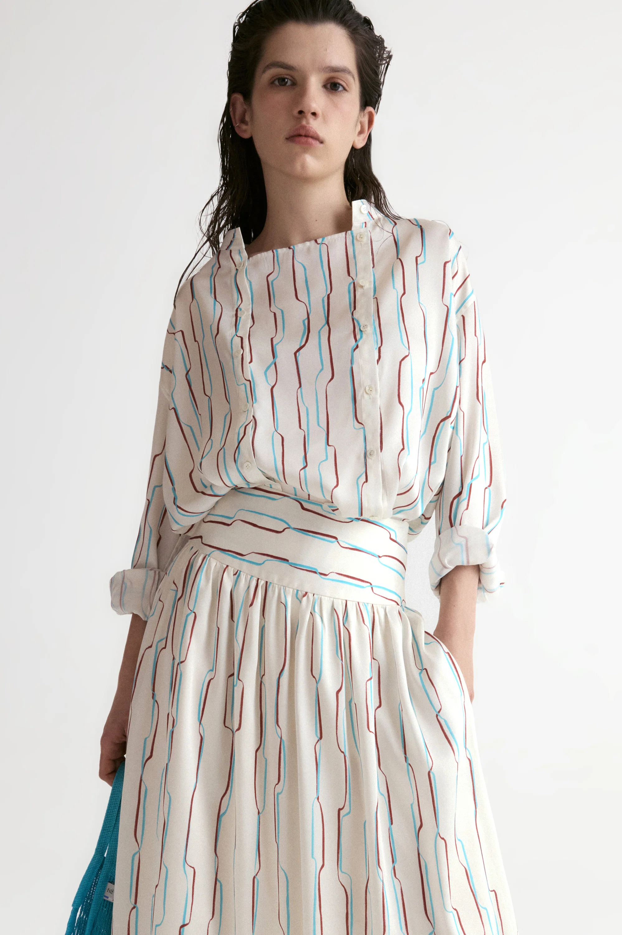 Santorini Twisted Shirt in Viscose Silk - Image 6