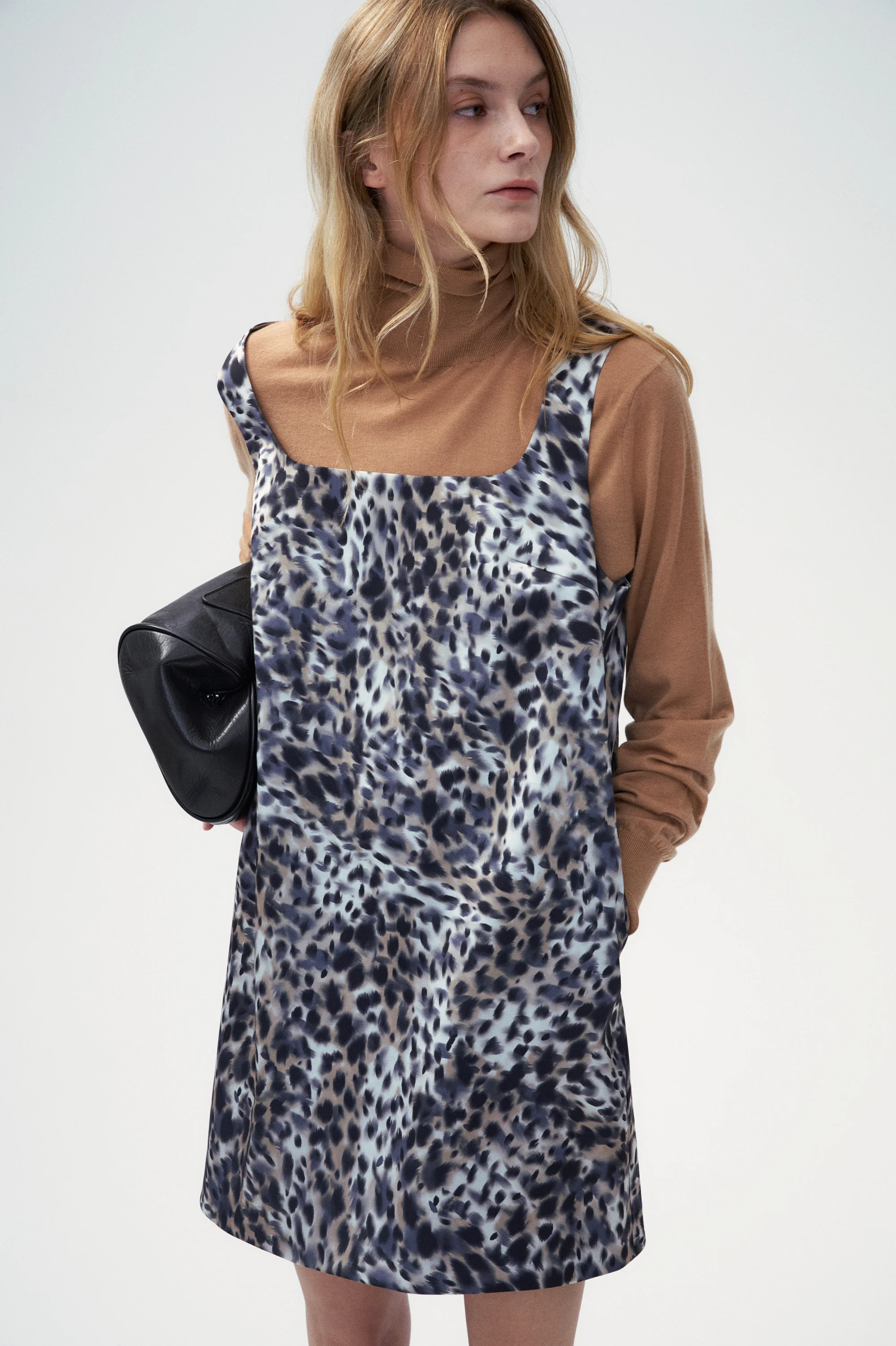Silk & Cashmere blend Turtleneck Sweater Pull Over - Cream - Image 7