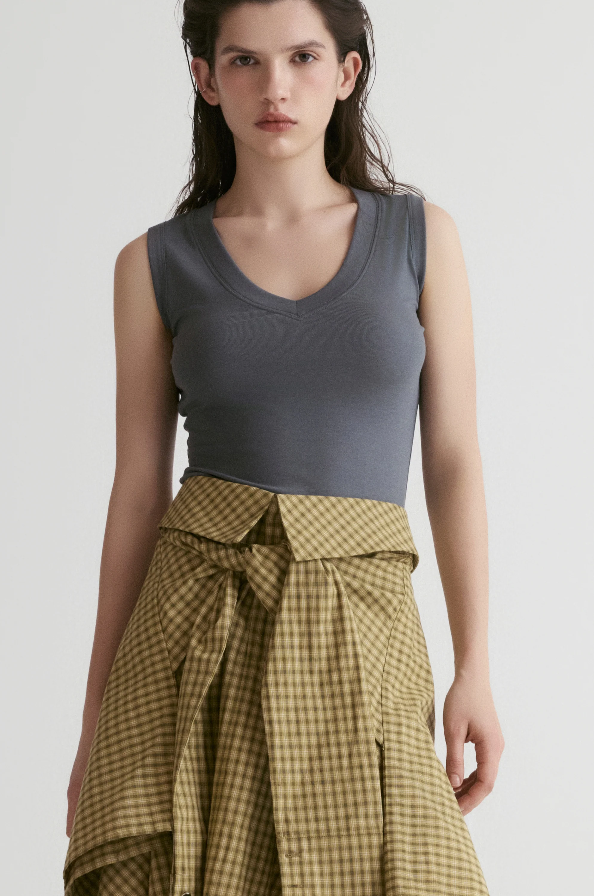 Slim V- neck T-shirt-Heather Grey - Image 4