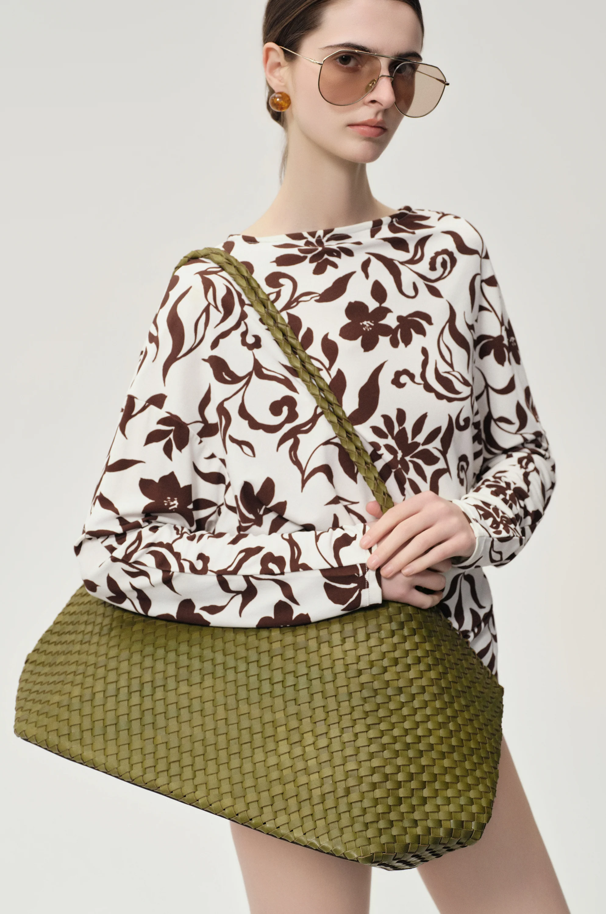 Soleil Woven Large Tote Olive - Image 5
