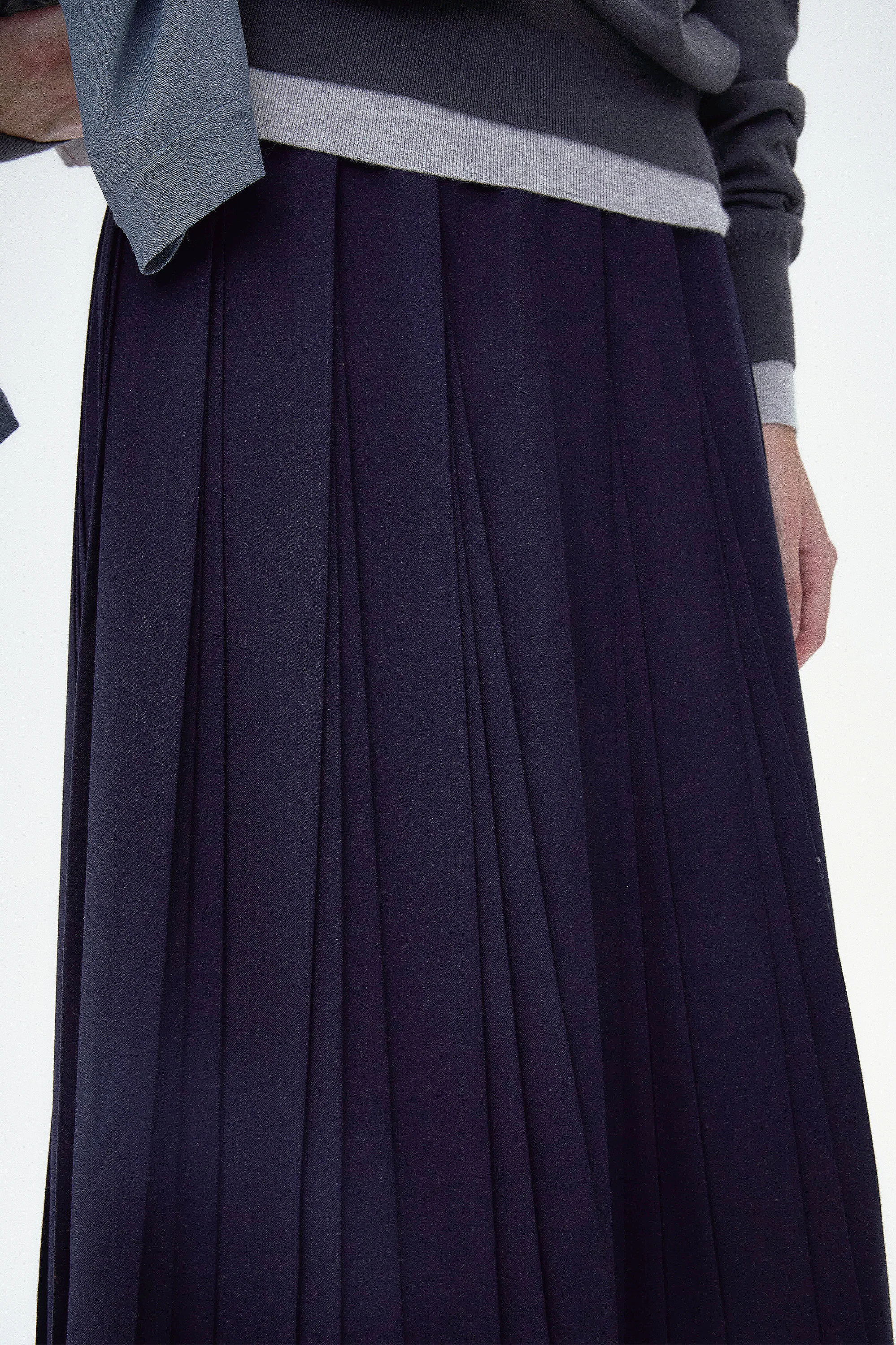 Wool Blend A-shape Pleated Skirt - Navy blue - Image 5