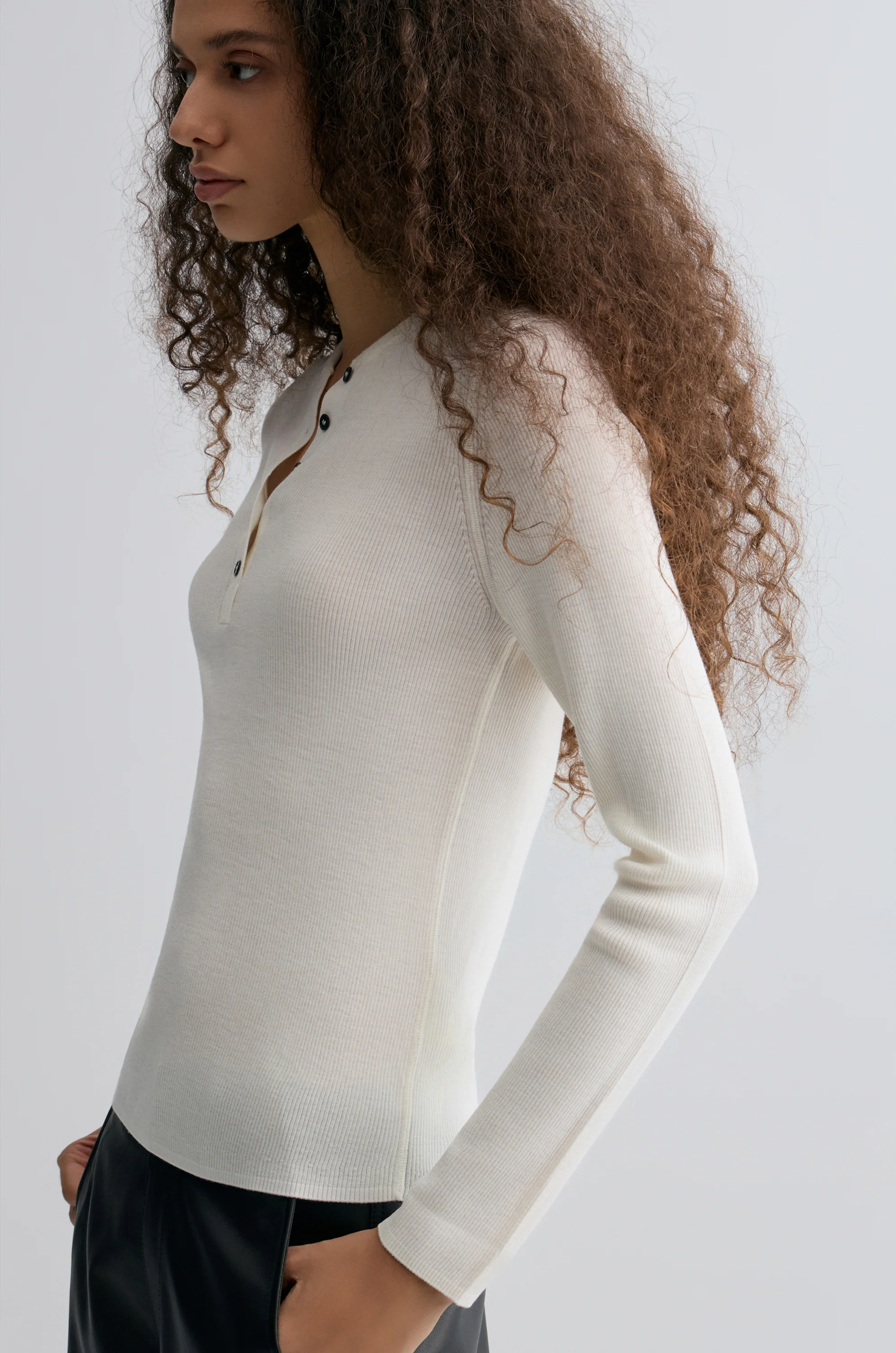Superfine Merino Wool Knit Henley Off- white - Image 4