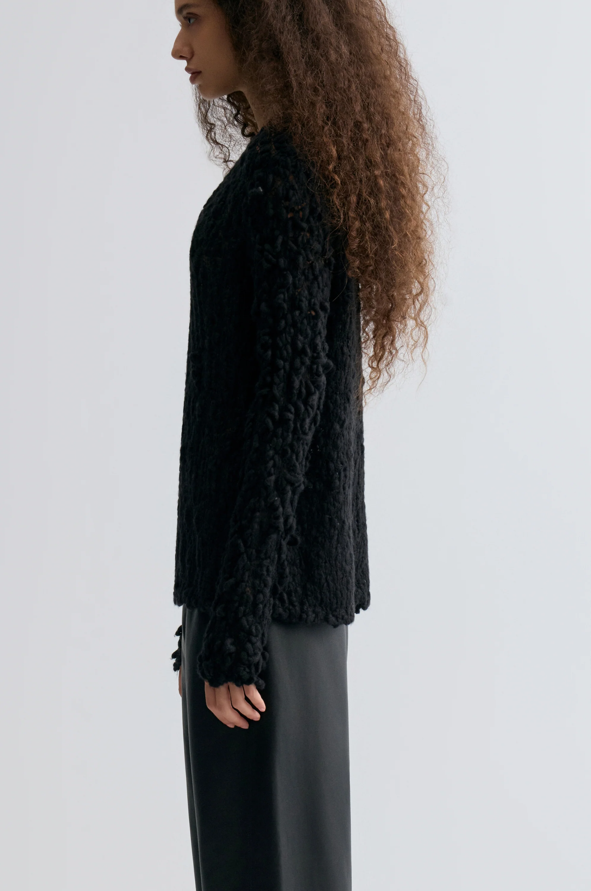 Textured Chunky-knit Sweater Black - Image 4