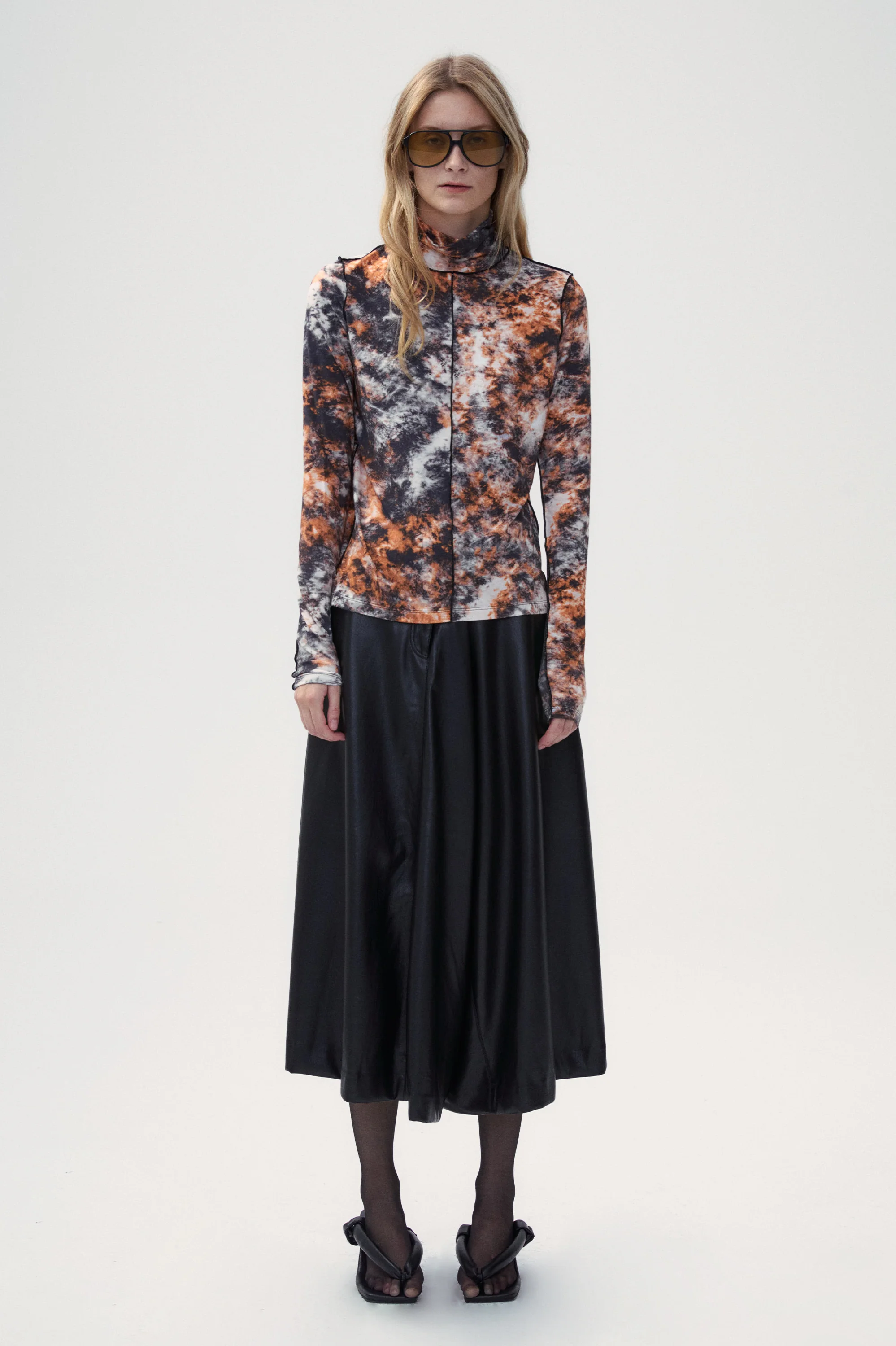Tie-dye Contrast Patchwork Turtleneck T-shirt - Image 2