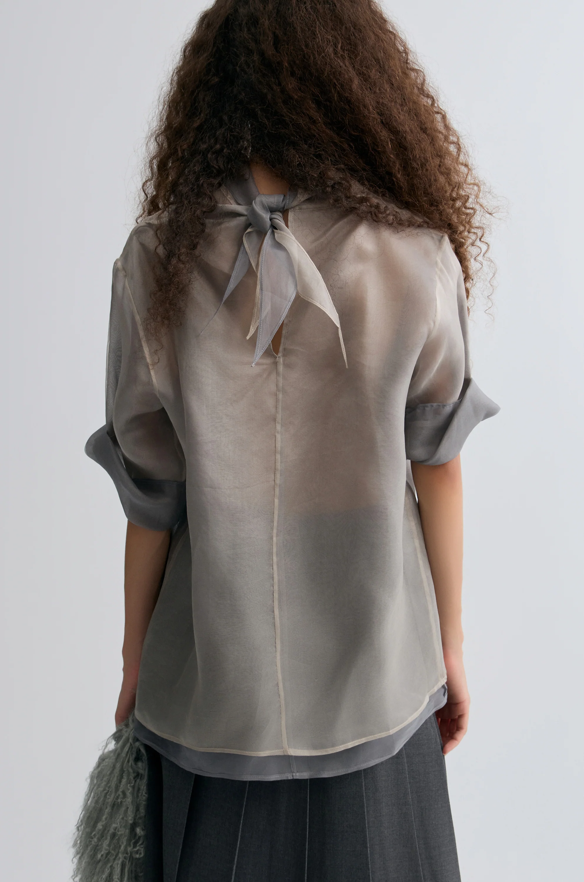 Two-tone Reversible Organza Blouse in silk Smoke Grey - Image 6