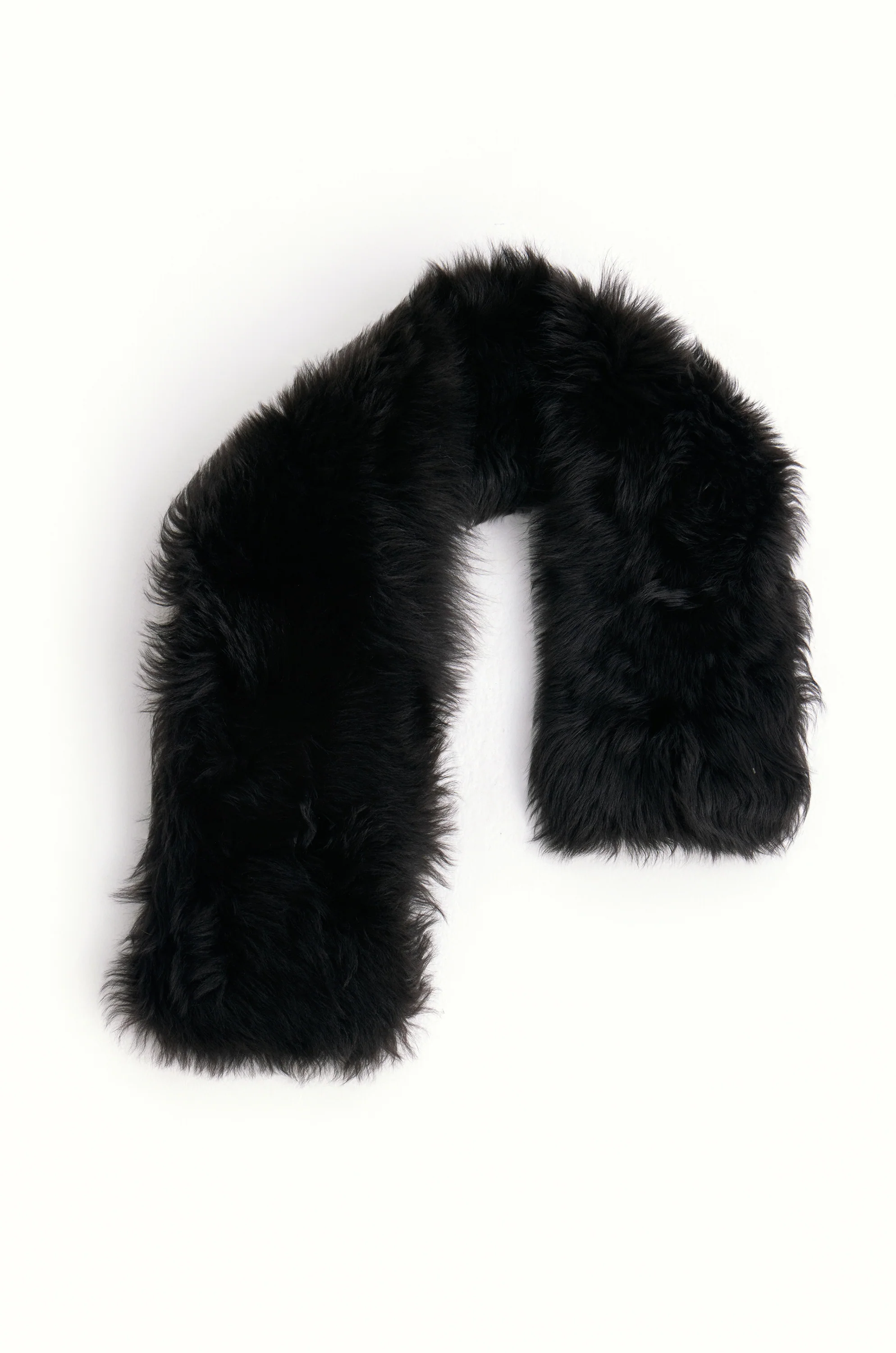 Verve Toscana Shearling Scarf Black - Image 6