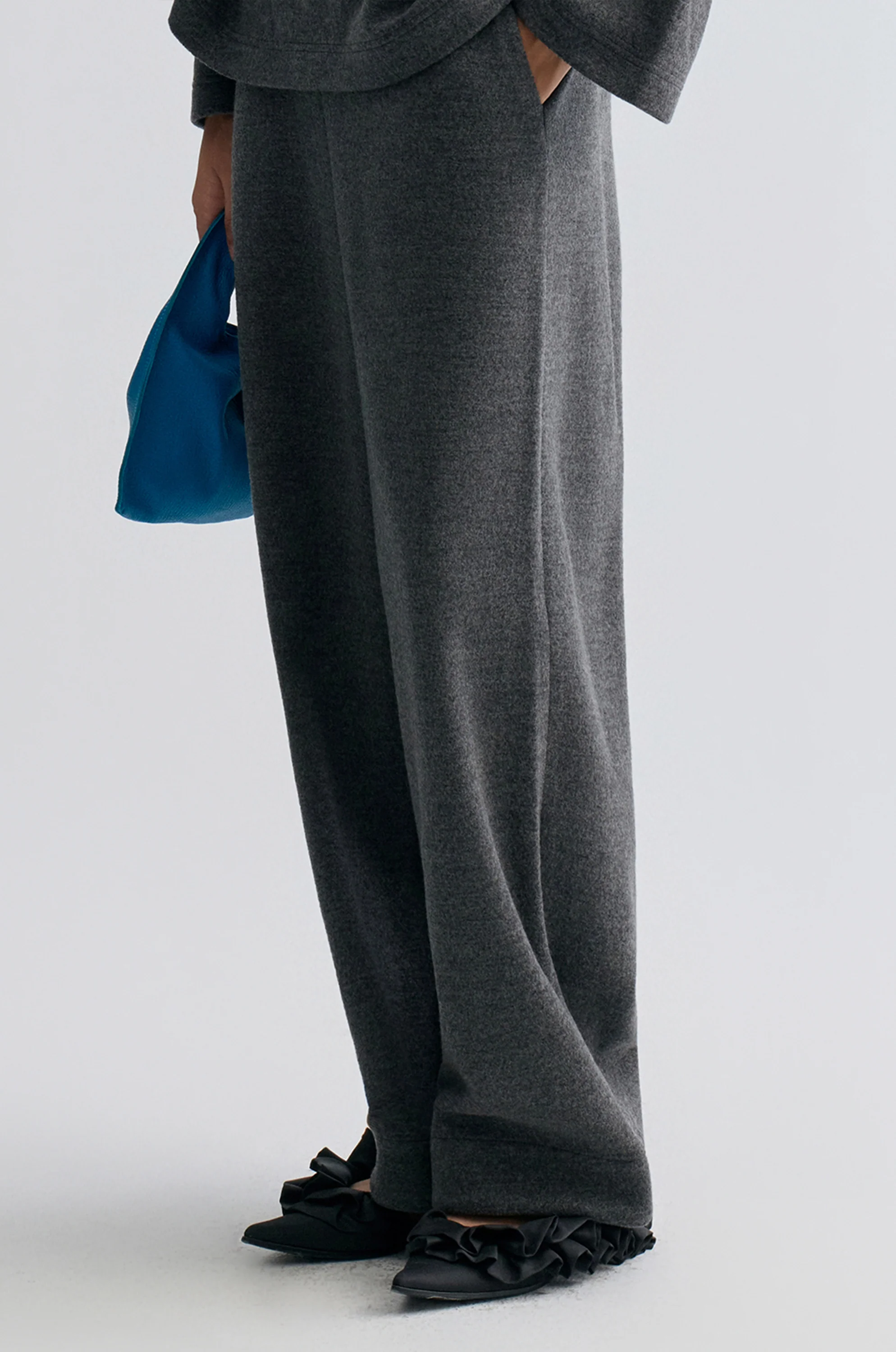 Wide-leg knitted Trousers Grey Melange - Image 9
